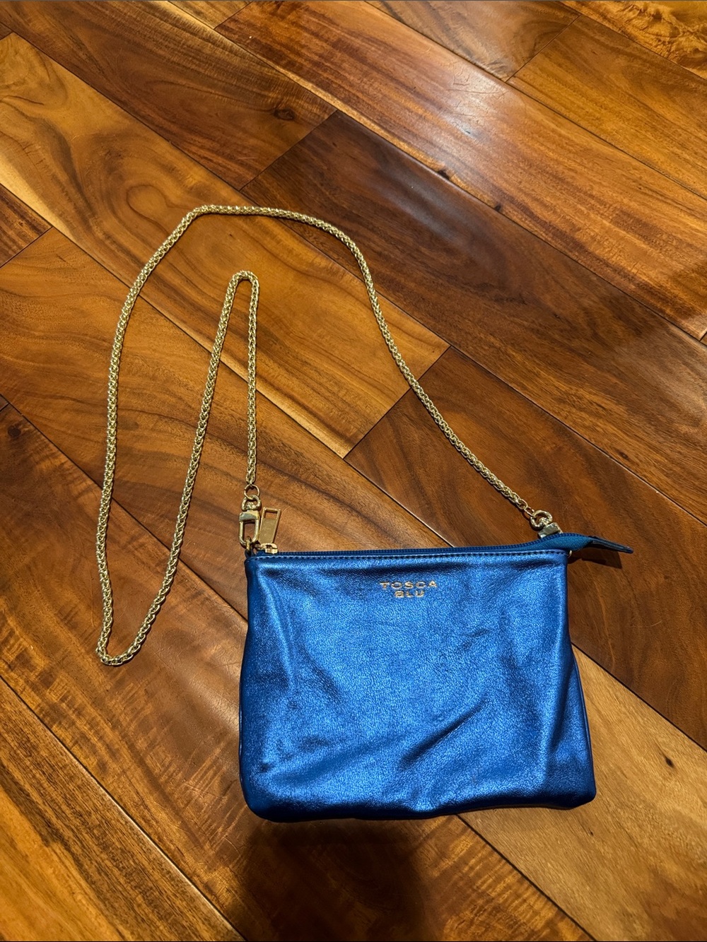 TOSCA BLU Metallic Blue Crossbody with Gold Chain Strap